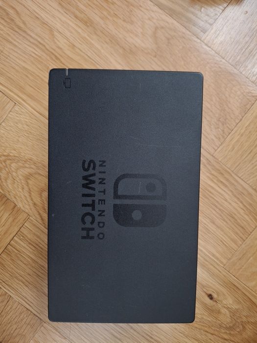 Nintendo switch цял комплект+FIFA 23