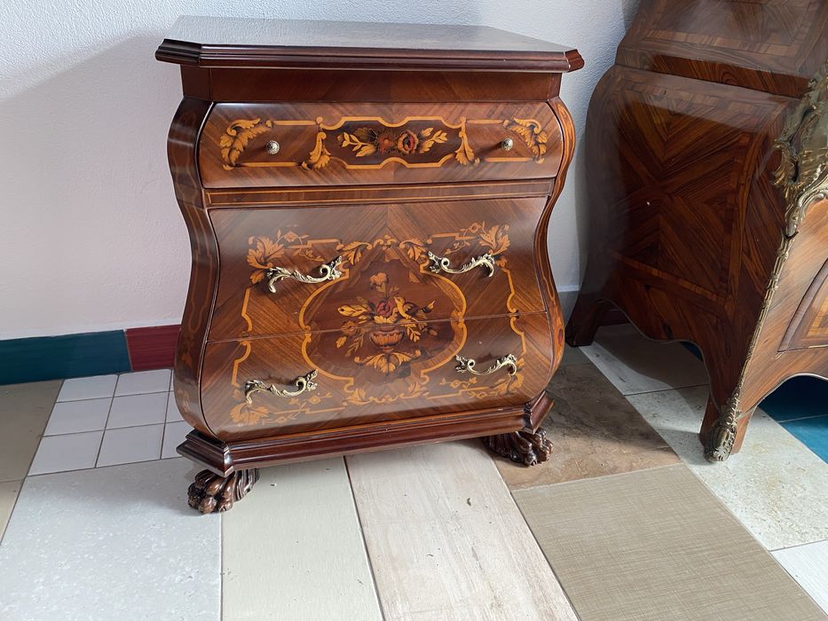 Comoda Lemn Masiv Intarsii Bronz Gheare Leu Vintage