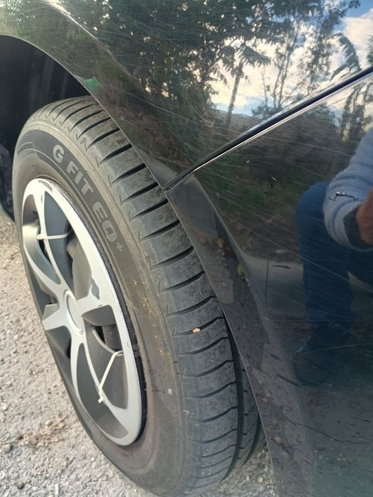 Vând autoturism Mazda 2