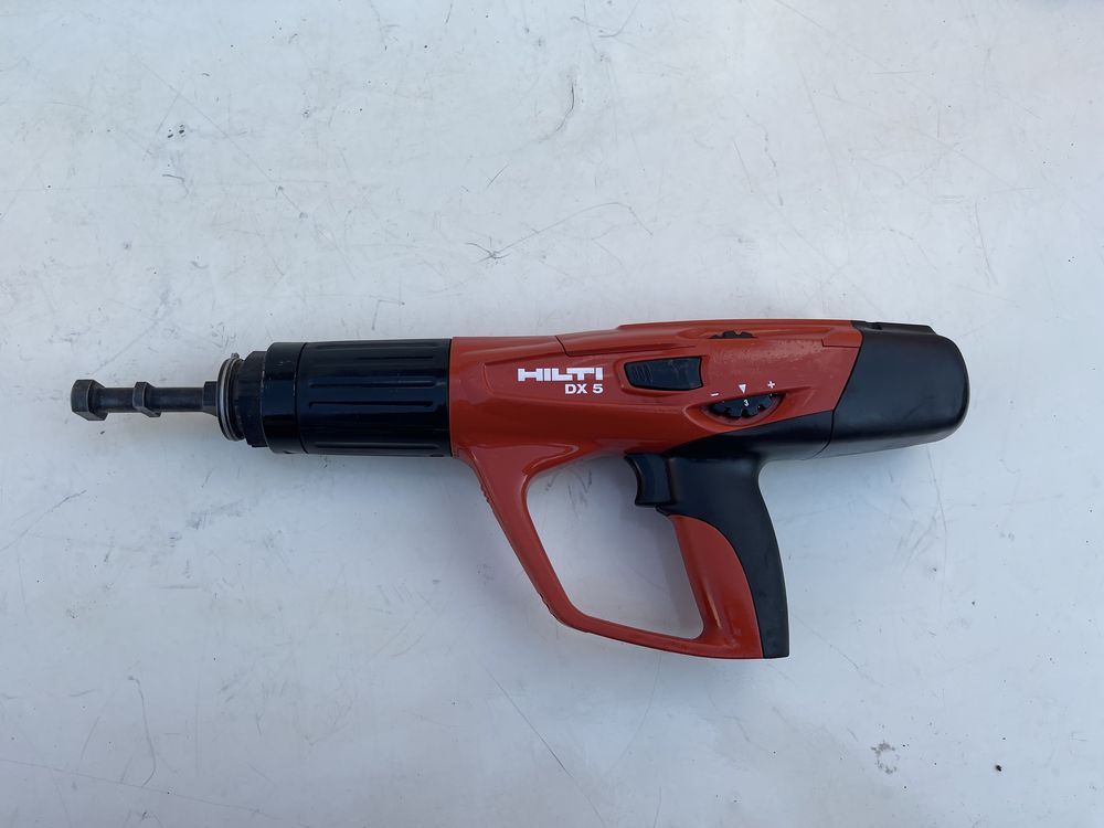 Hilti DX5 an2020 pistol batut cuie bolturi metal fier hale lemn beton