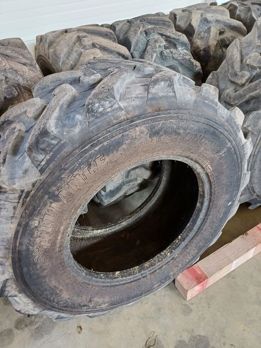 Cauciucuri utilaje dumpere manitou jcb telescopic