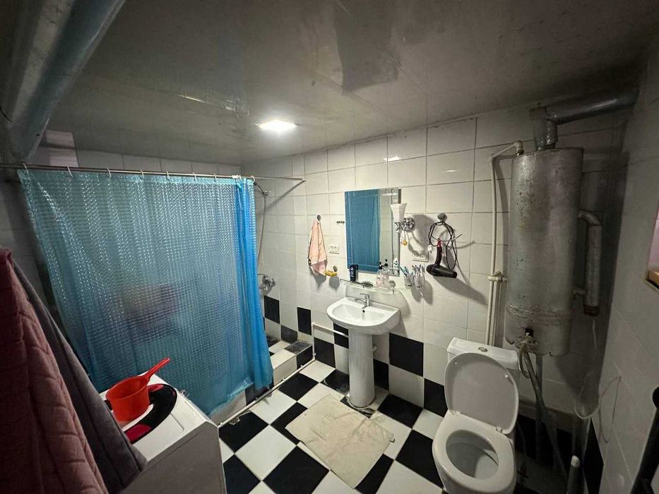 №3643.Уй Сотилади !!!