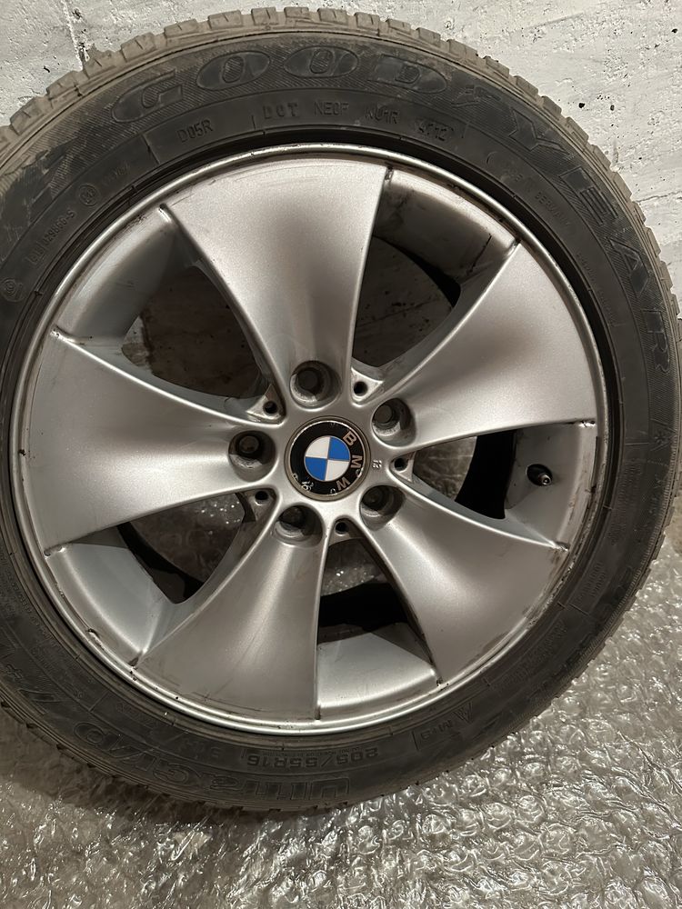 Продавам джанти с гуми на BMW  16