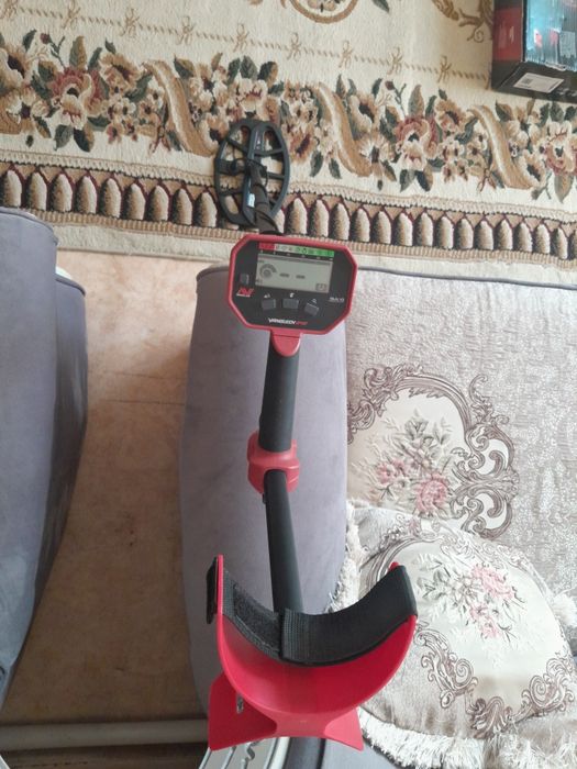 Продам металоискатель ванквиш 340