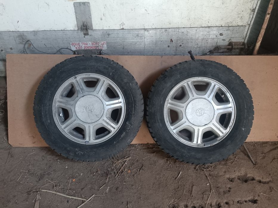 Продам зимние шины с дисками