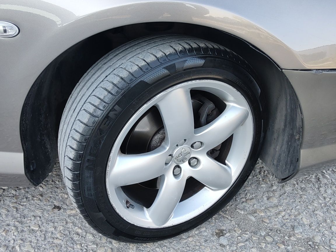 Peugeot 406 2.7 V6 HDI 

2.7 V6 HDI