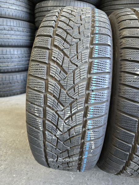 215/55/18 DUNLOP 4бр