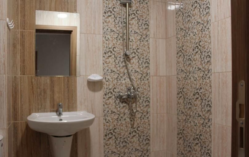 Дава се под наем Двустаен апартамент в Бургас, Меден рудник - зона В - 60 кв.м за 318.75 € - Снимка #4