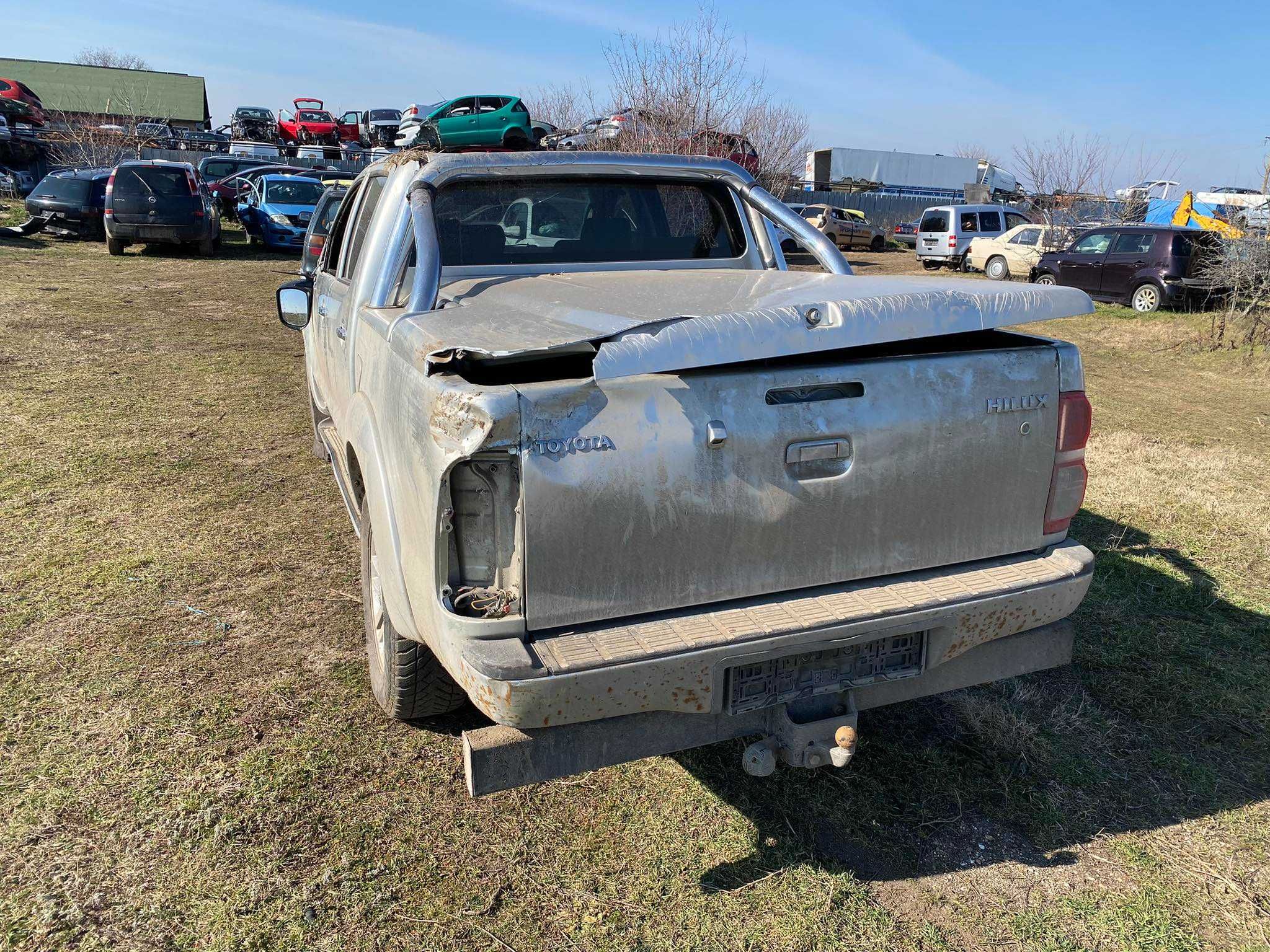 toyota hilux 3.0 d4d facelift navi на части тойота хайлукс автомат