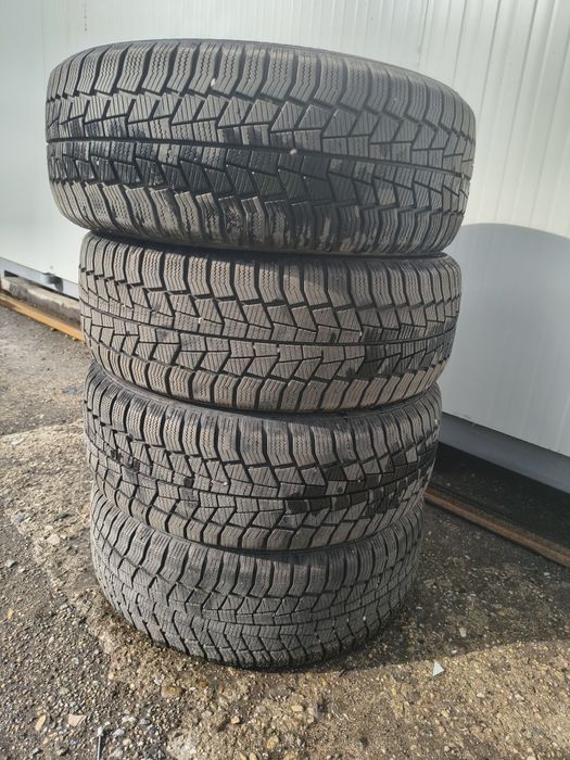 Зимни Гуми       Перник