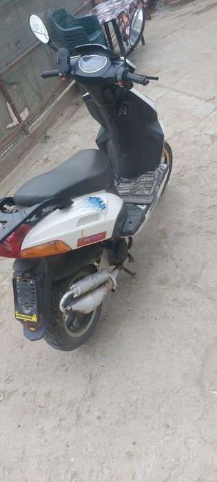 Scuter de Vânzare 2t