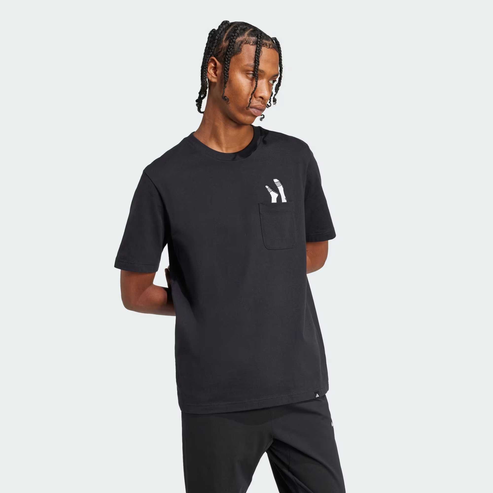 Новая оригинальная Unisex футболка Adidas. Размер: M