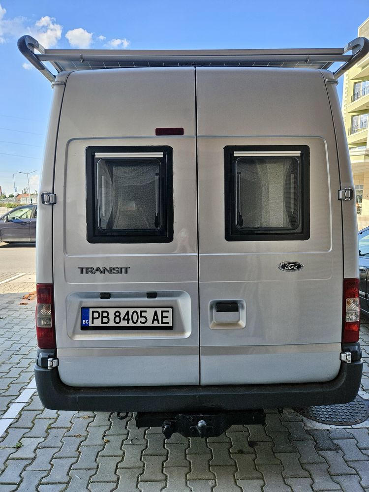 Ford Transit с място за сън