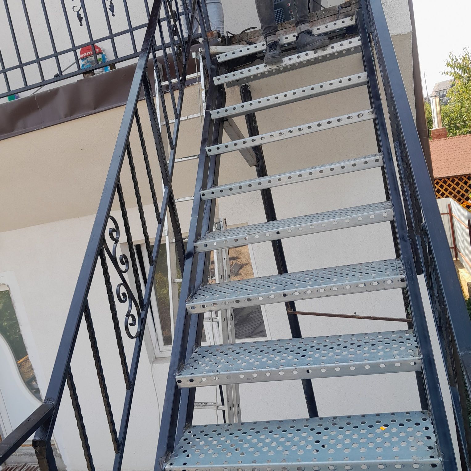 Scări metalice galvanizate la orice demisiune asiguram transport ori u