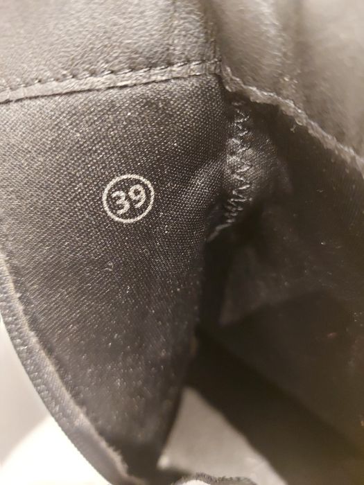 Ghete cu toc de dama din piele naturala 39