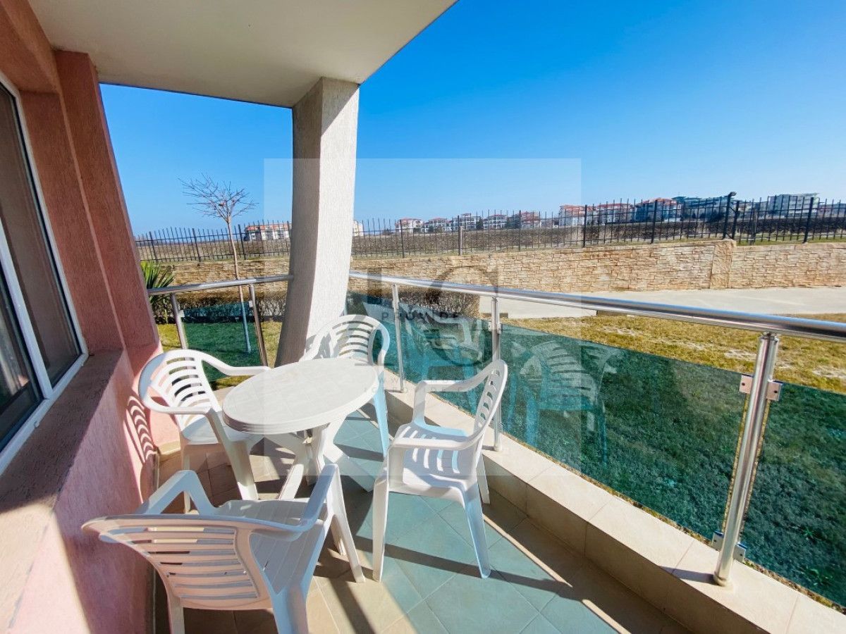 Продава се Двустаен апартамент в Ахелой - 65 кв.м за 839 €/кв.м - Снимка #11