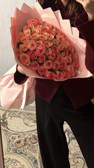 Әдемі гүл шоқтары қолжетімді бағамен