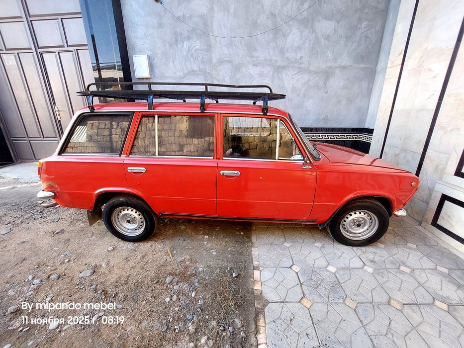 Jiguli 2102 mashina ,faqat aformit va naxtga beriladi Samarqand