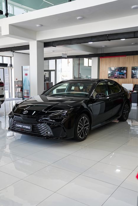 Toyota Camry Prestige Hybrid (H1)