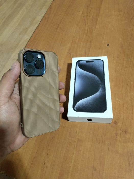 iPhone 15 pro 256гб