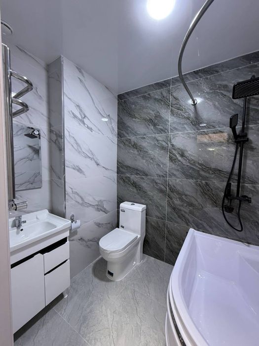 Продается 4 ком. Квартира на 3 этаже площадью 100 кв.м. По ул. Рудаки