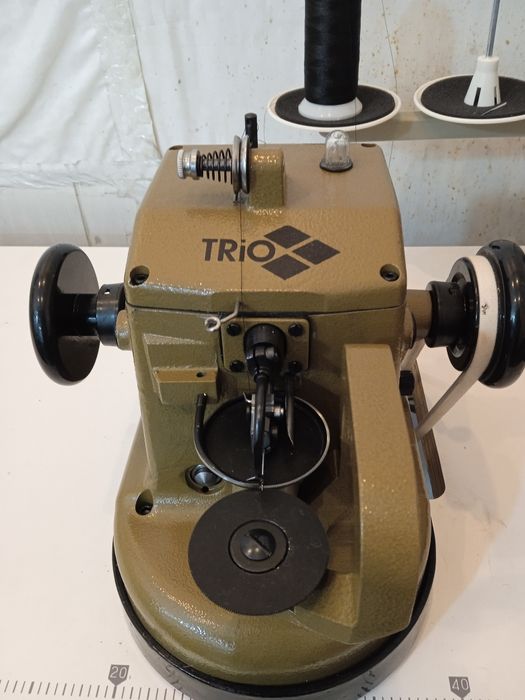 Скарняжная машинка для кожи и меха