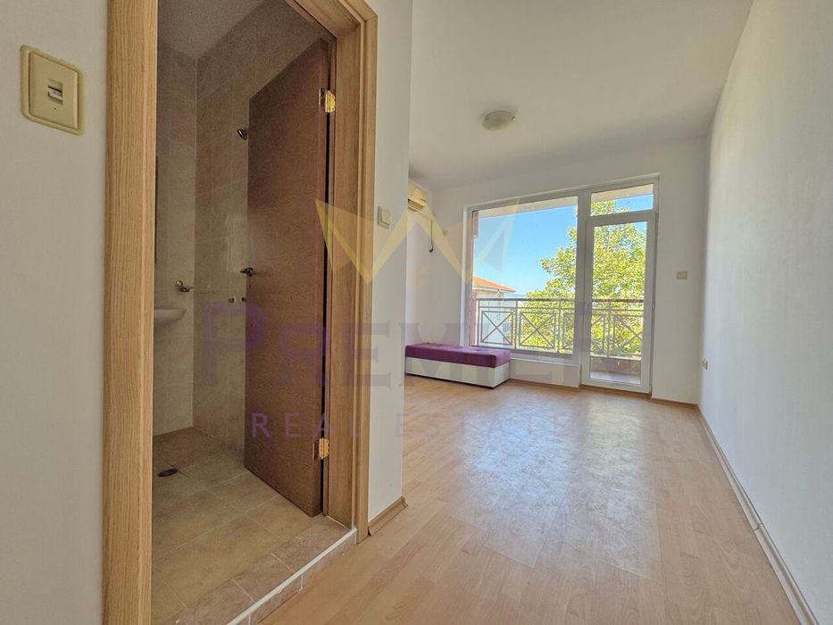 1-стаен в Бургас, област-к.к.Слънчев бряг площ 22 цена 28500