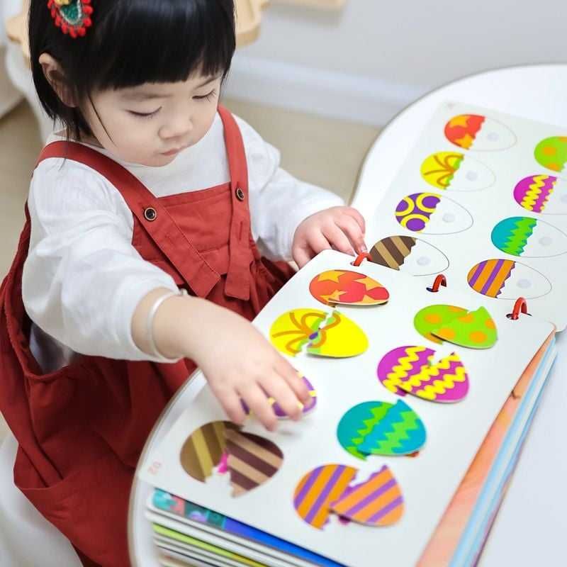 Развивающая книга Busybook, Монтессори на липучках бизибук | Busy book