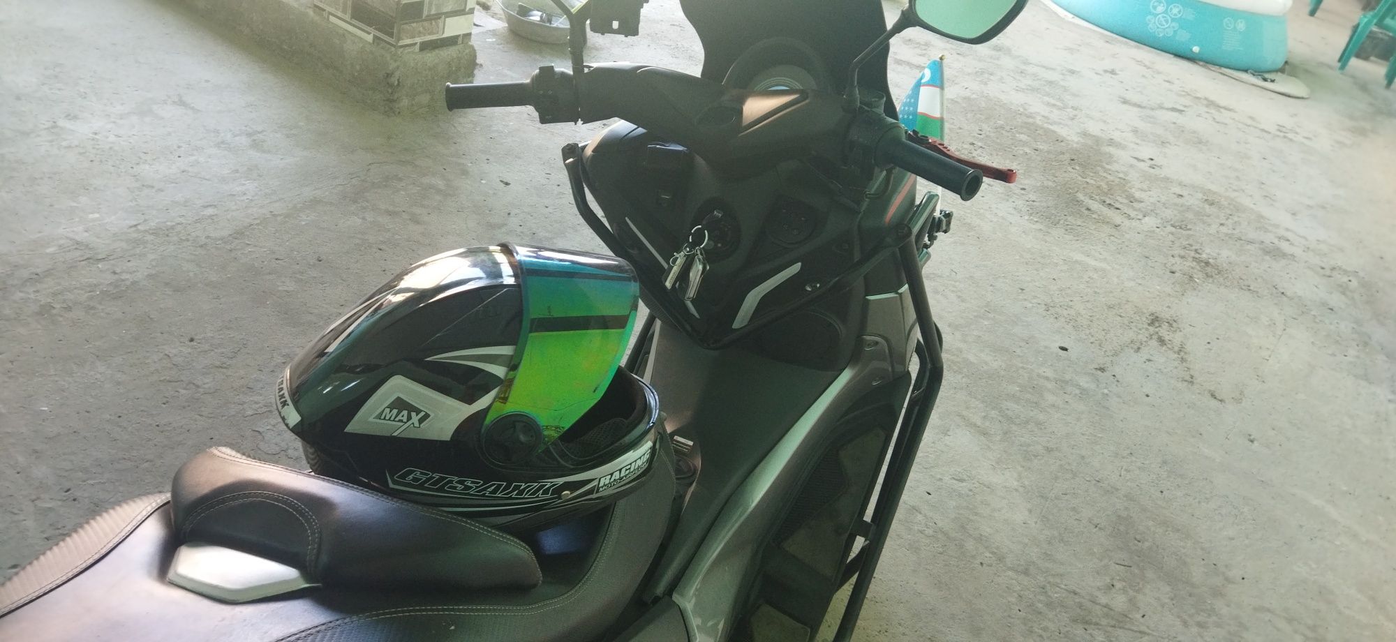 Продам скутер Ямаха N Max