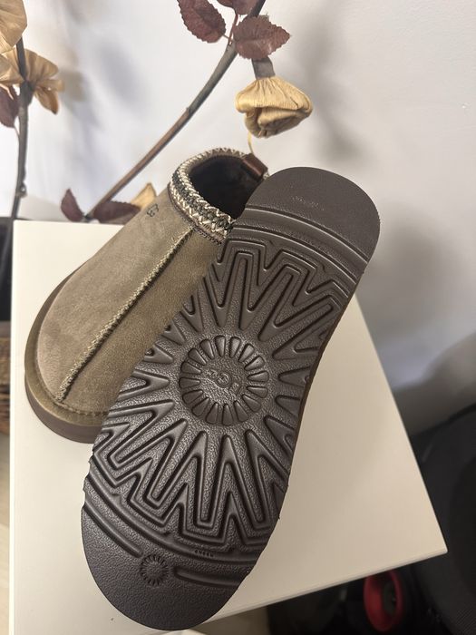 Ugg tazz marimea 37