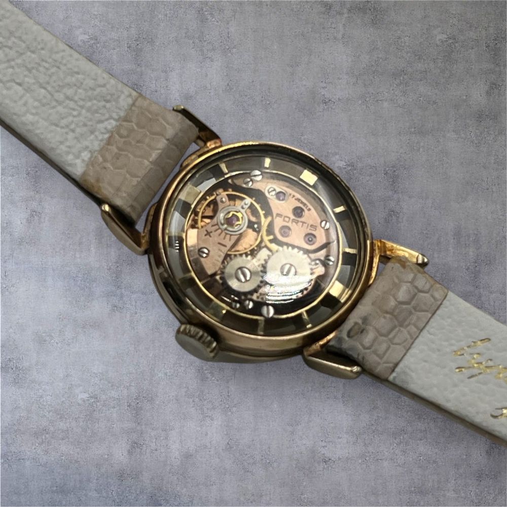 Fortis mechanical sceleton дамски часовник