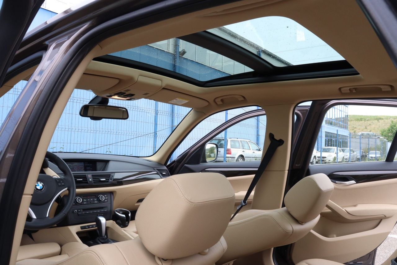 Bmw X1 2.3 D X-Drive!Panoramic!Scaune sport!Rate!Garanție!