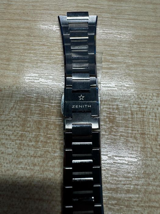 Curea ceas Zenith