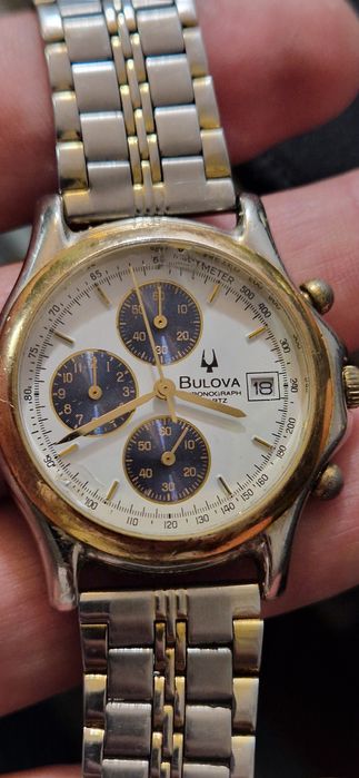 Lot 3 ceasuri quartz, Bulova , Sector.