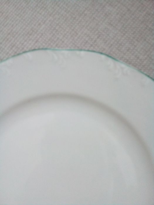 6 броя плитки чинии