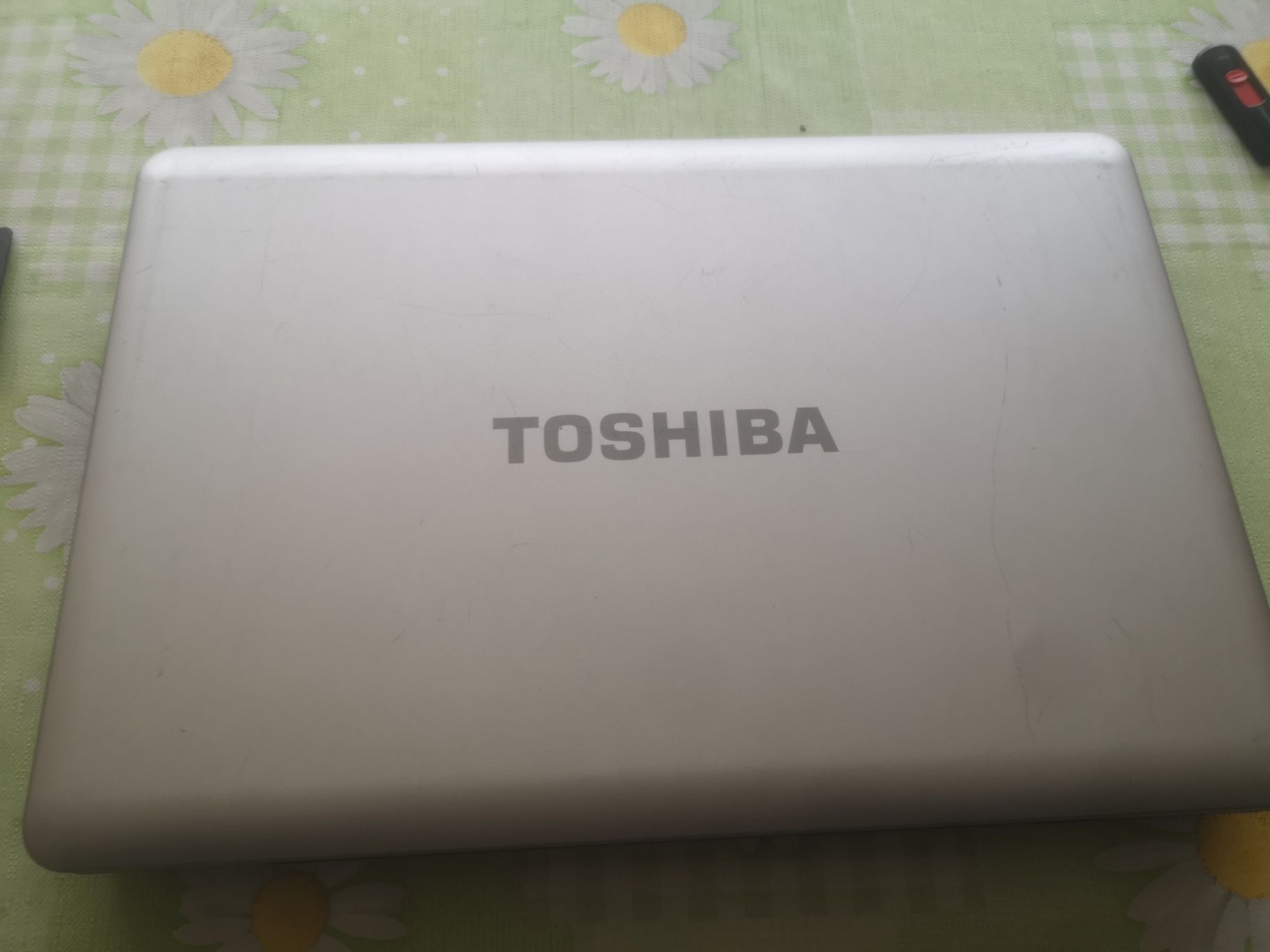 Toshiba , Acer , HP