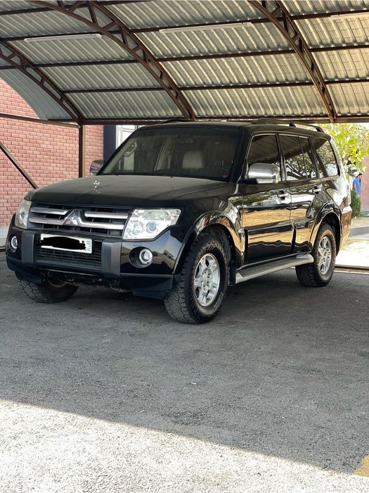 Mitsubishi Pajero GLS (V6) avtomobili sotiladi !