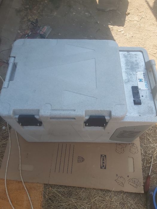 Vand frigider/congelator auto 12v