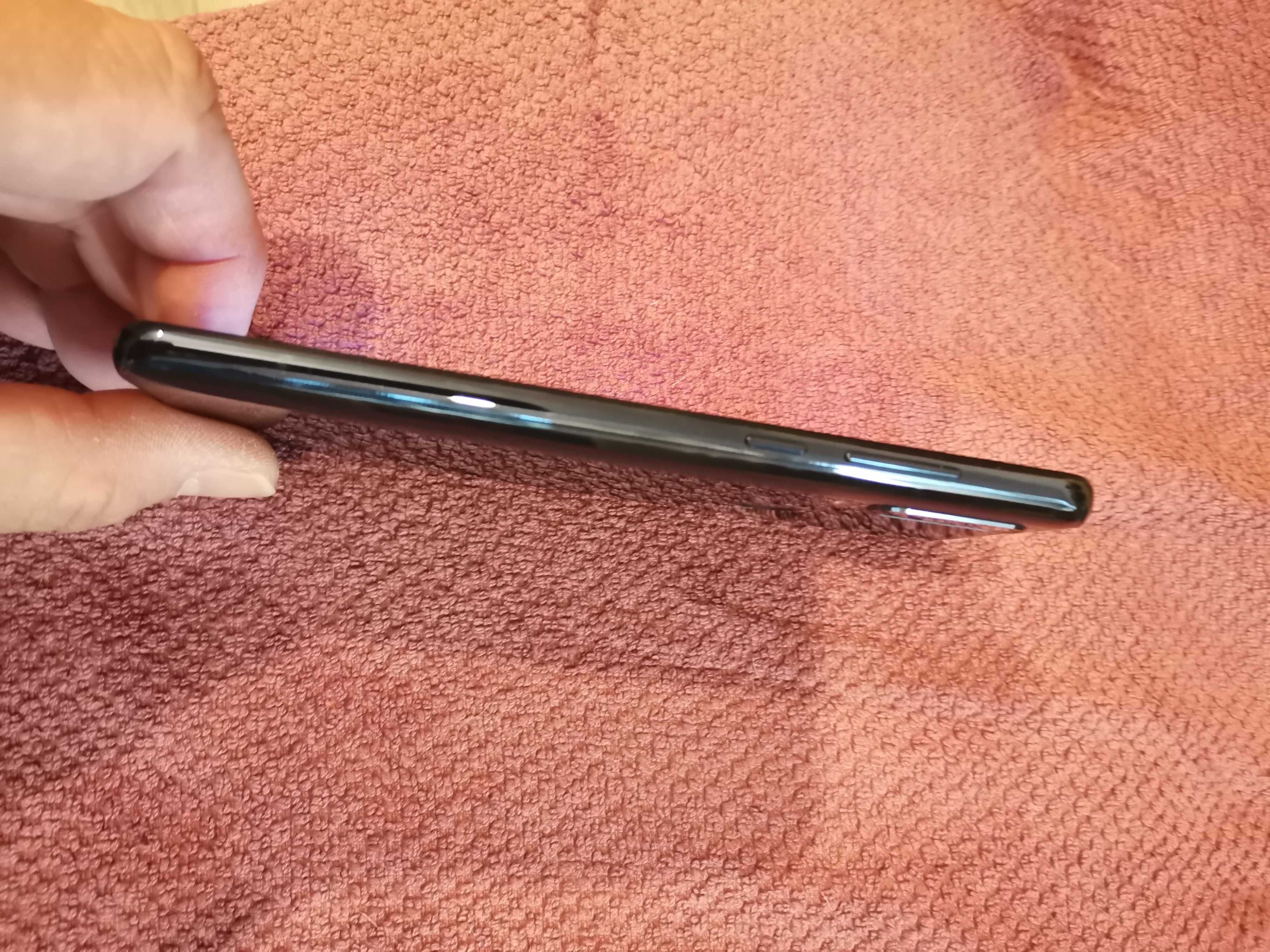 Продавам  Motorola One