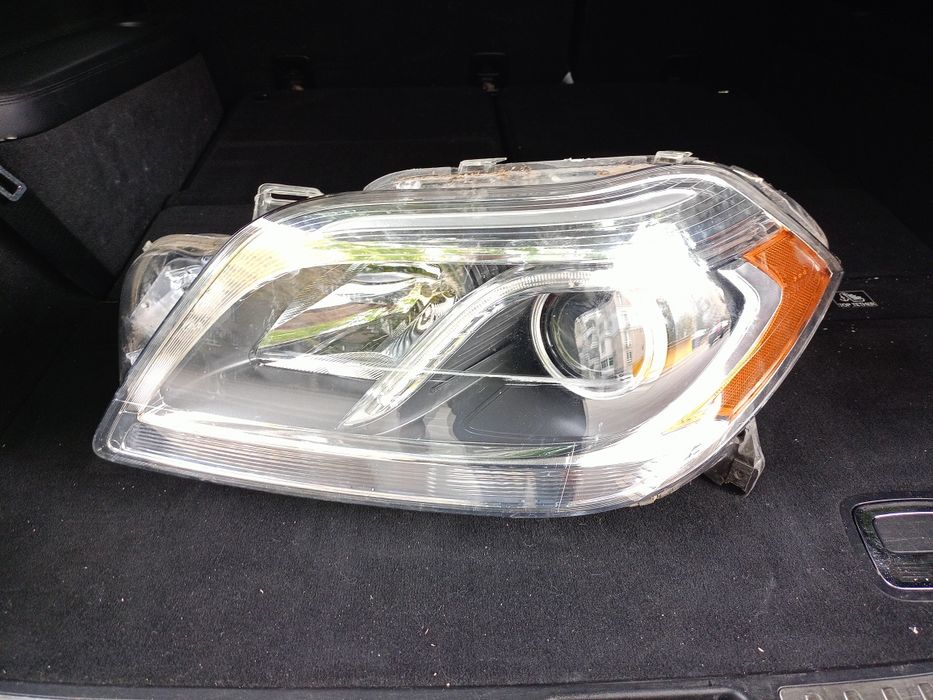 Фар за Мерцедес X166,ксенон