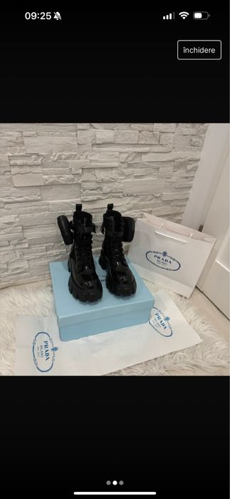 Ghete Prada in cutie