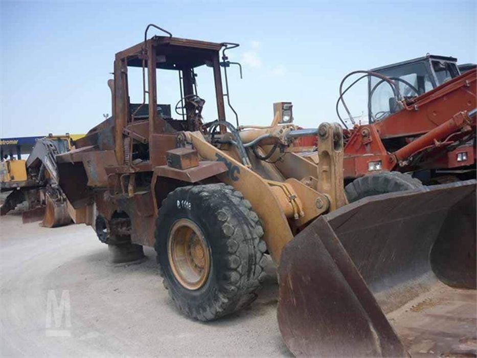 dezmembram utilaj case 721c !