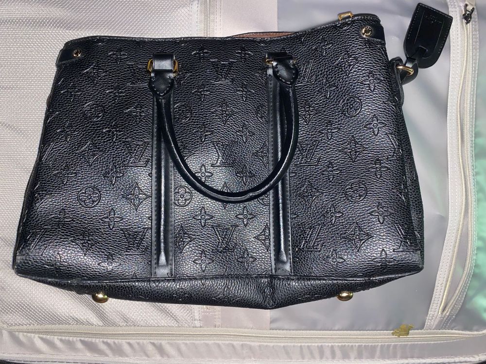 Geanta Louis Vuitton