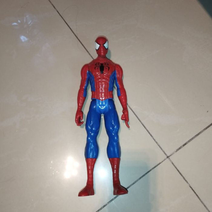 Игрушка человек паук