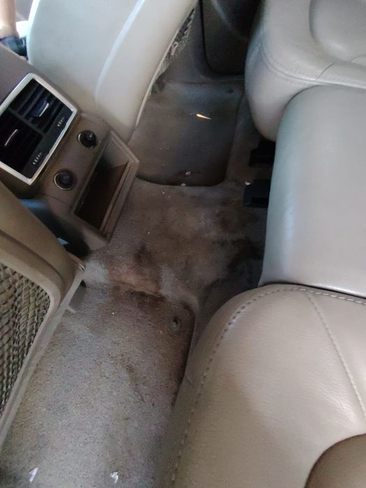 Detailing auto, curatare covoare, colțare,canapele