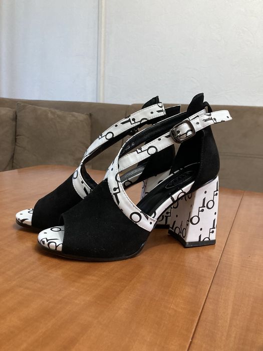 Дамски сандали, размер 40