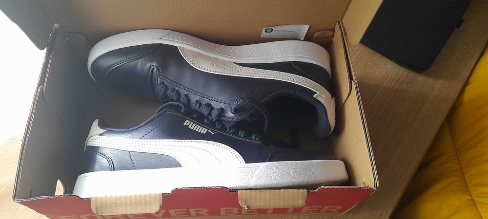 Vând o pereche de puma