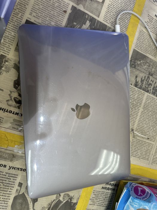 Mac book 2017 год