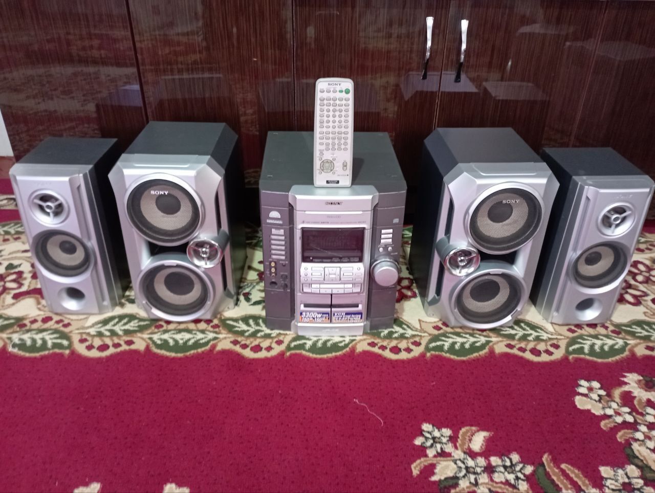 Muzikalniy sentr SONY