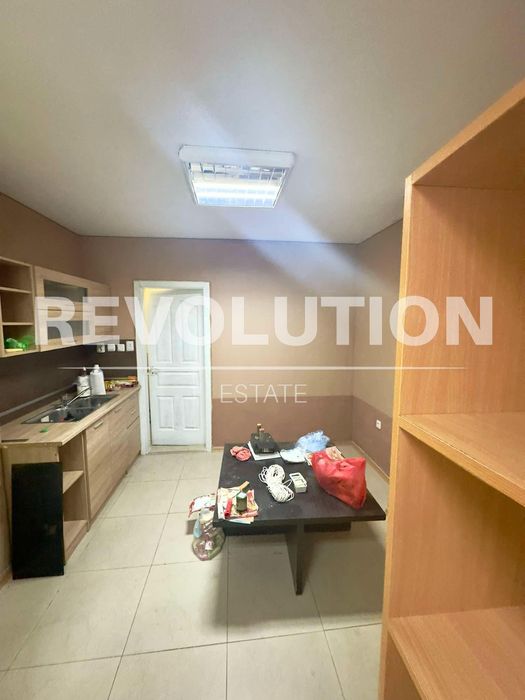 Продава се Магазин в Пловдив, Кършияка - 64 кв.м за 2032 €/кв.м - Снимка #4